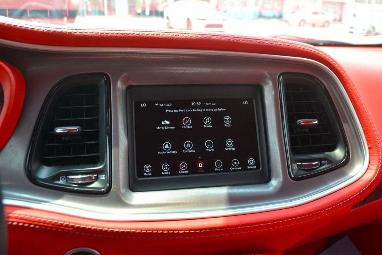 Dodge Challenger GT 3.6L DOUBLE COLOR BLACK & WHITE