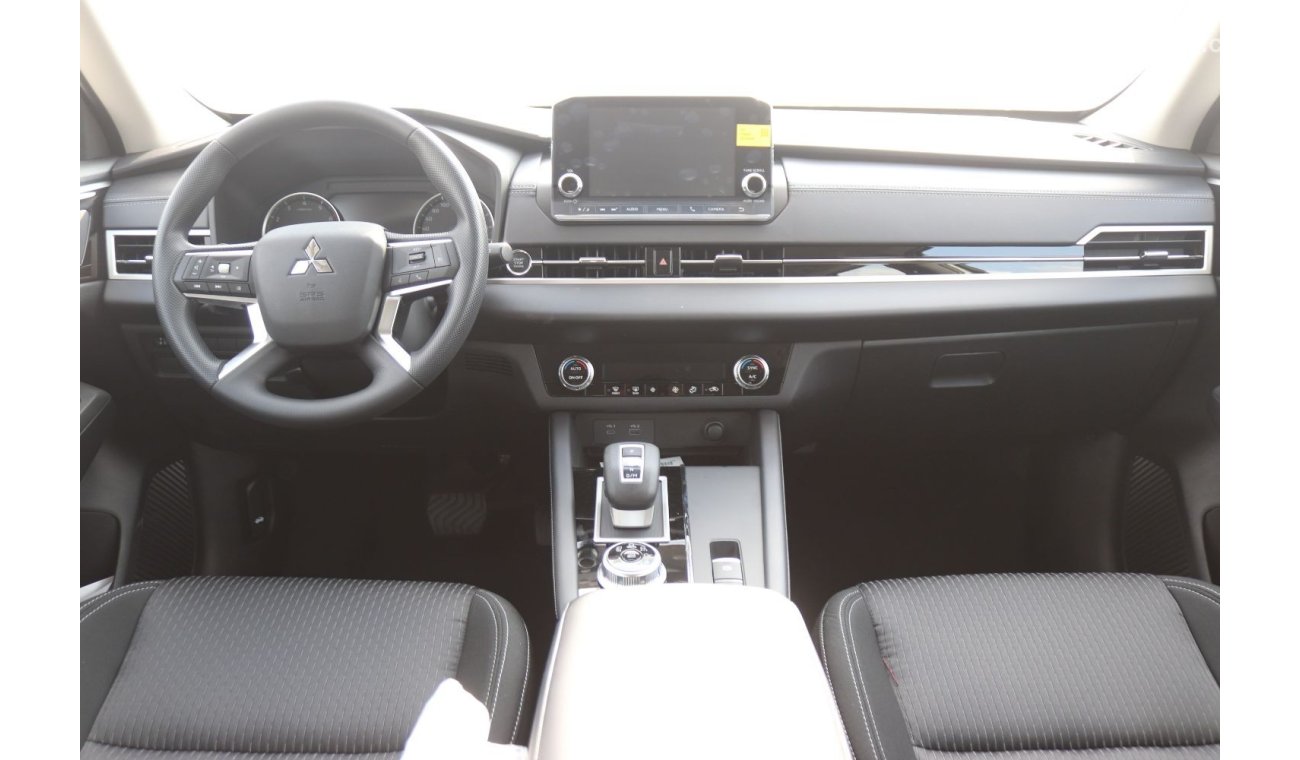 New Mitsubishi Outlander 2.5L, M LINE, SUV, FWD, PETROL, KEYLESS, PUSH