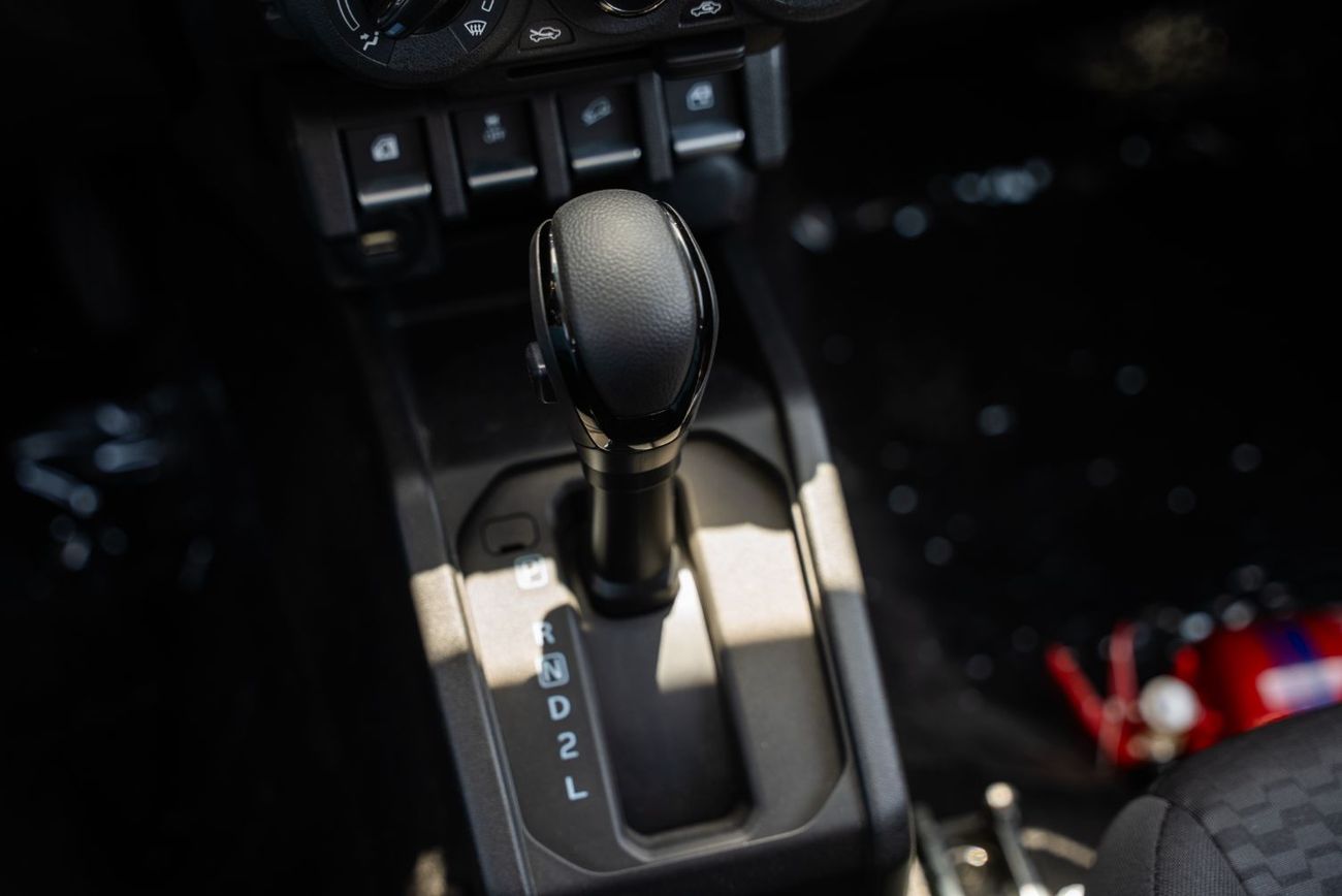 Suzuki Jimny GL AT 2026 (GCC Specs) 1.5L - Brand New 5 Doors