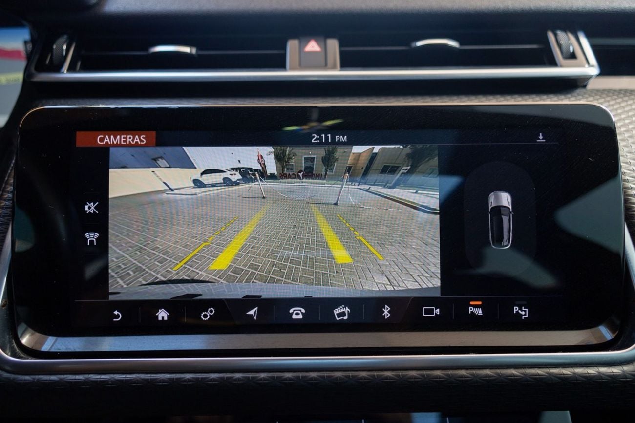 Land Rover Range Rover Velar Range Rover Velar R-Dynamic SE 2019 GCC | Warranty