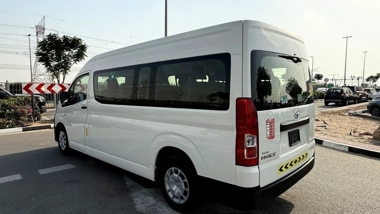 Toyota Hiace GL GCC Specs! 13seat! Excellent condition
