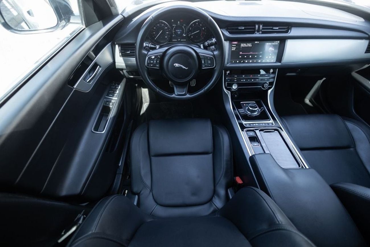 جاكوار XF Prestige 2.0L