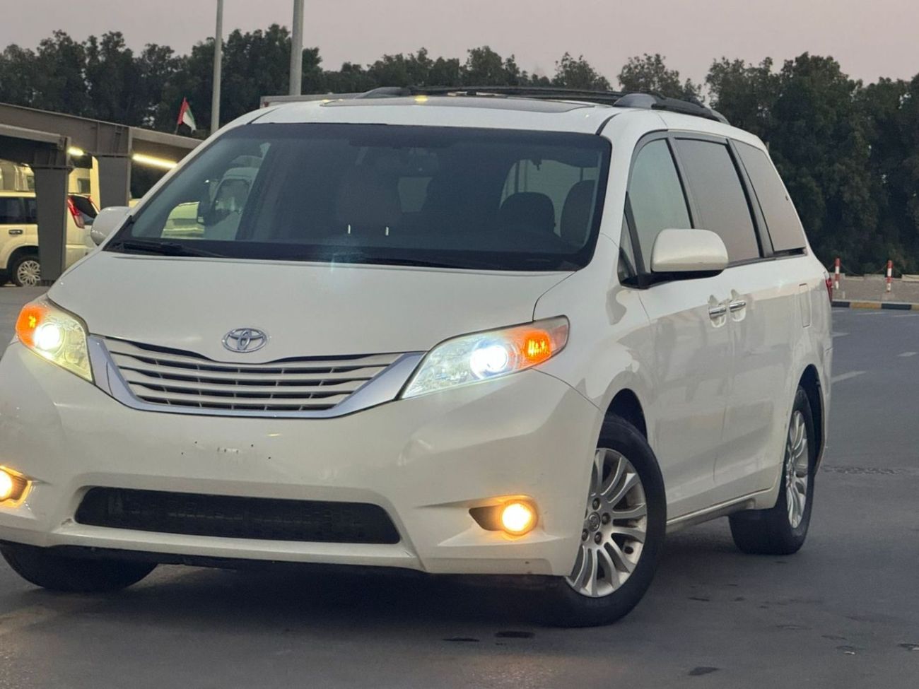 Toyota Sienna In excellent condition and requires no expenses