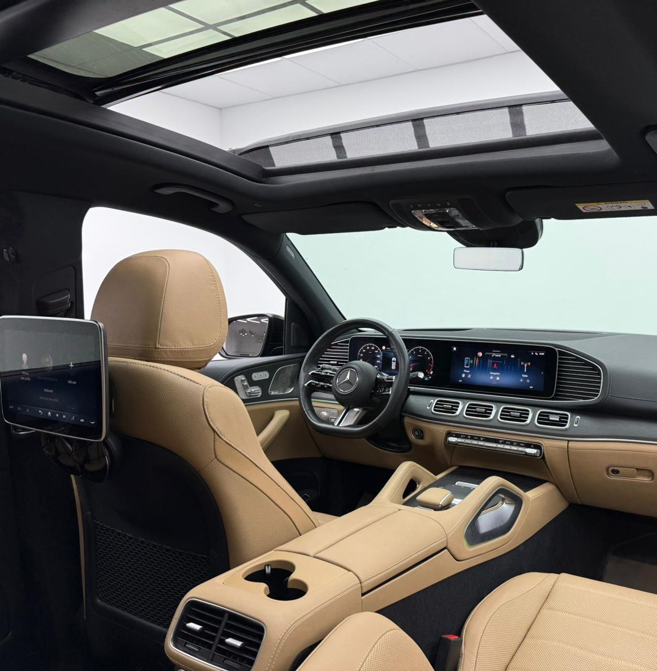 Mercedes-Benz GLS 580 2024 Mercedes Benz GLS580 4MATIC Night Package, 2029 MB Warranty + Service Pack, 7 Seater, GCC