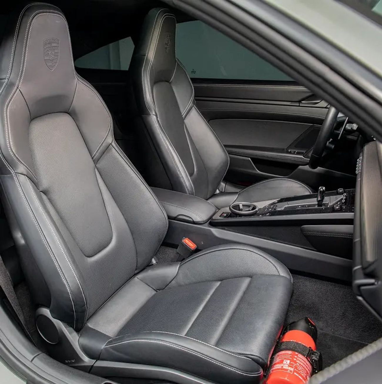 Porsche 911 Carrera GTS 3.0L (450 HP) Coupe