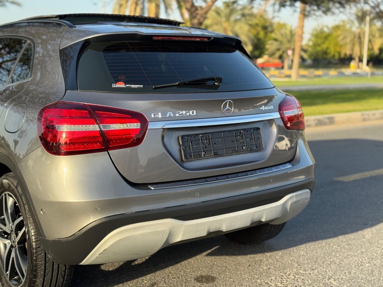 Mercedes-Benz GLA 250 Std 2.0L (208 HP)