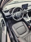 Toyota RAV4 XLE Toyota Rav4 Hybrid full option