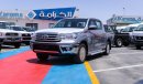 Toyota Hilux SR5, 2.7ltr, petrol,4/2,Manual Transmission, power window, center lock, Big led display,