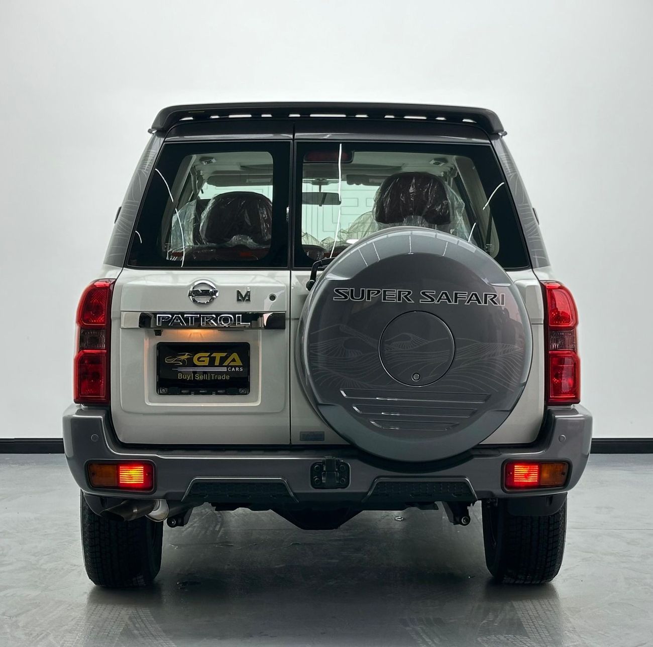 Nissan Patrol Super Safari 2024 Nissan Patrol Super Safari Al Ostoura, 2029 Agency Warranty, Agency FSH, GCC