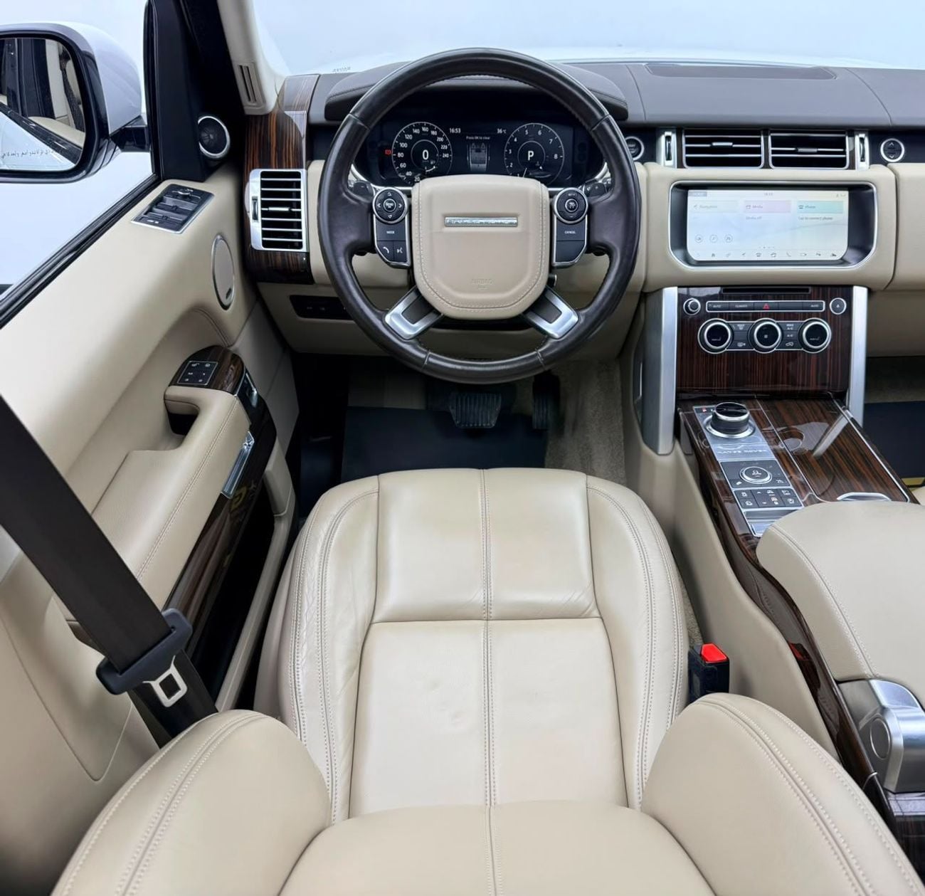 Land Rover Range Rover HSE 2017 Range Rover HSE Supercharged, Full Range Rover Service History, Fully Loaded, GCC