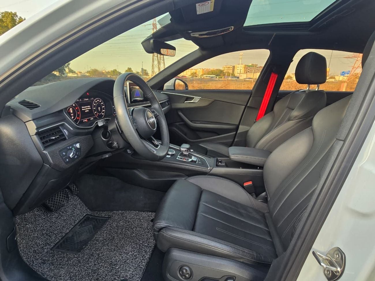 Audi A4 40 TFSI Design 2.0L AUDI A4 2019 //KOREAN // FULL OPITION // LOW MILEAGE // PERFECT CONDITION