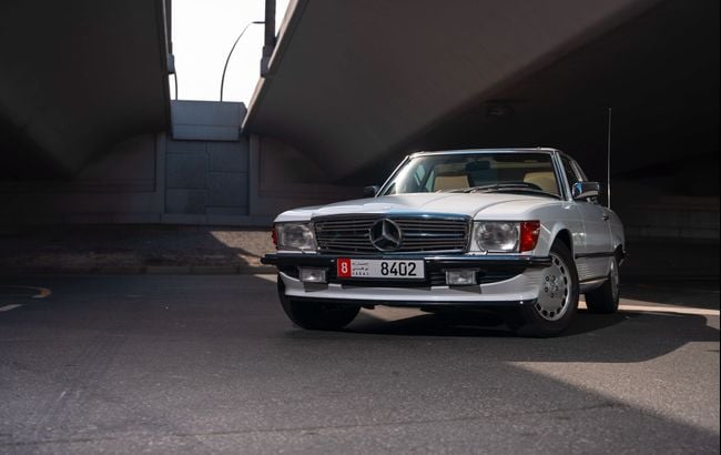 Used 1987 Mercedes Benz SL 560 for sale in UAE | Verified Second Hand Mercedes Benz SL 560 Price