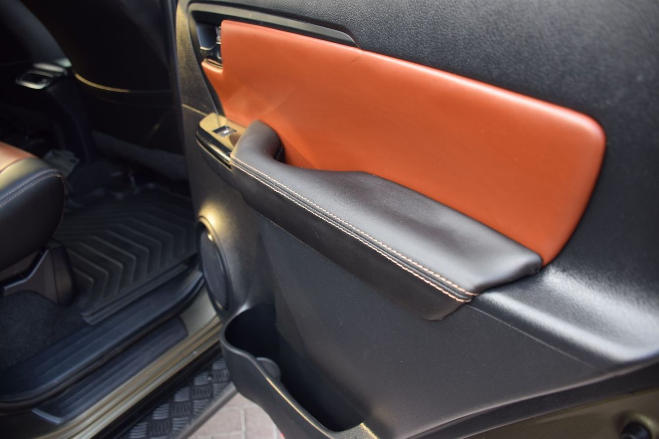 Toyota Fortuner VX2 4X4 Diesel 2.8L (Right Hand)