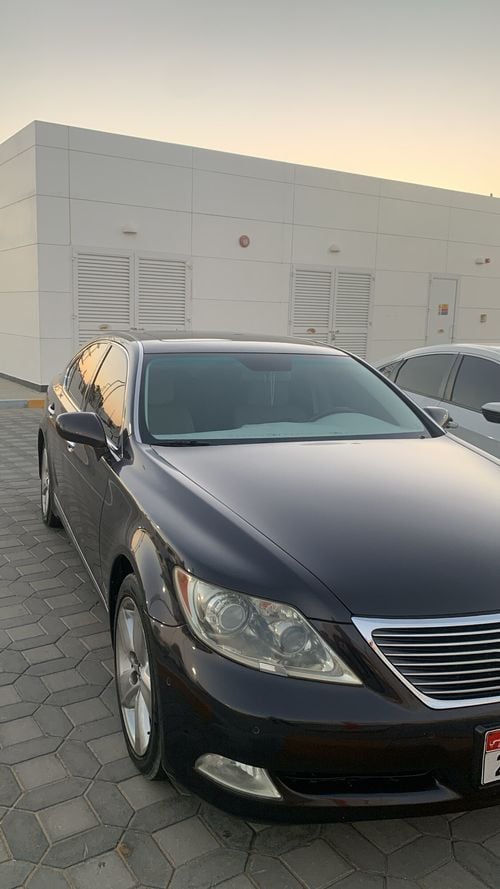 لكزس LS 460