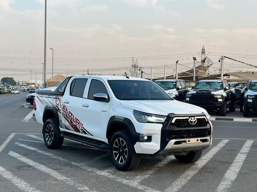 تويوتا هيلوكس ADVENTURE 2022 Toyota Hilux Advanture Modified - 2.7L V4 - AWD 4x4 -GCC- Rear Camera - Patrol