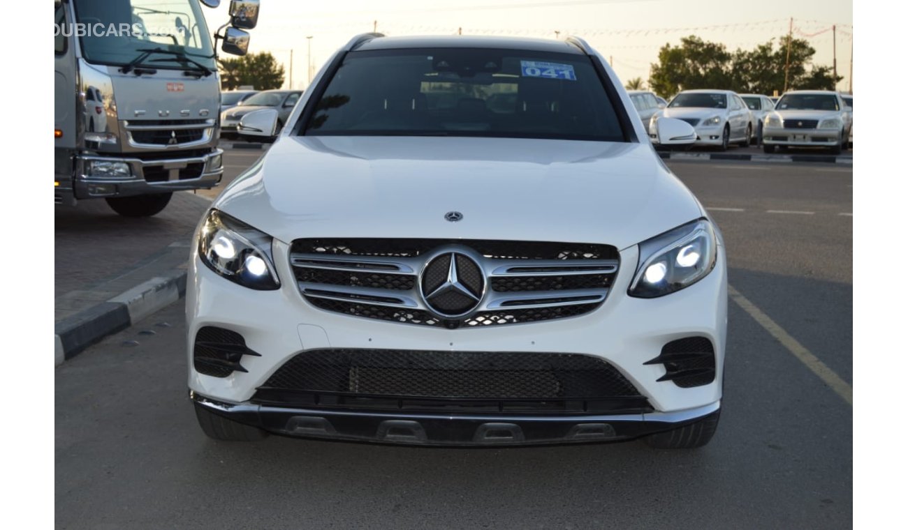 مرسيدس بنز GLC 200 Full option leather seats clean car