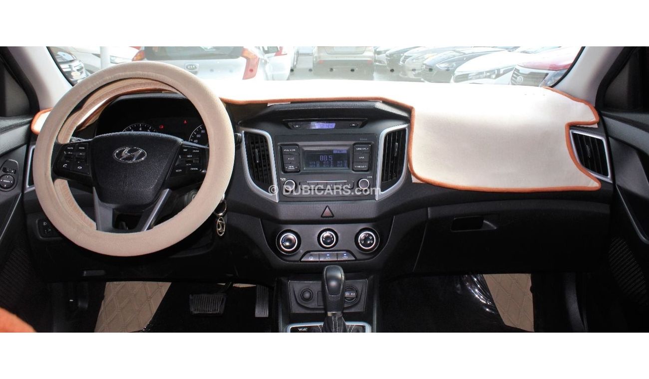 Hyundai Creta ACCIDENTS FREE - GCC - MID OPTION - ORIGINAL PAINT - PERFECT CONDITION INSIDE OUT