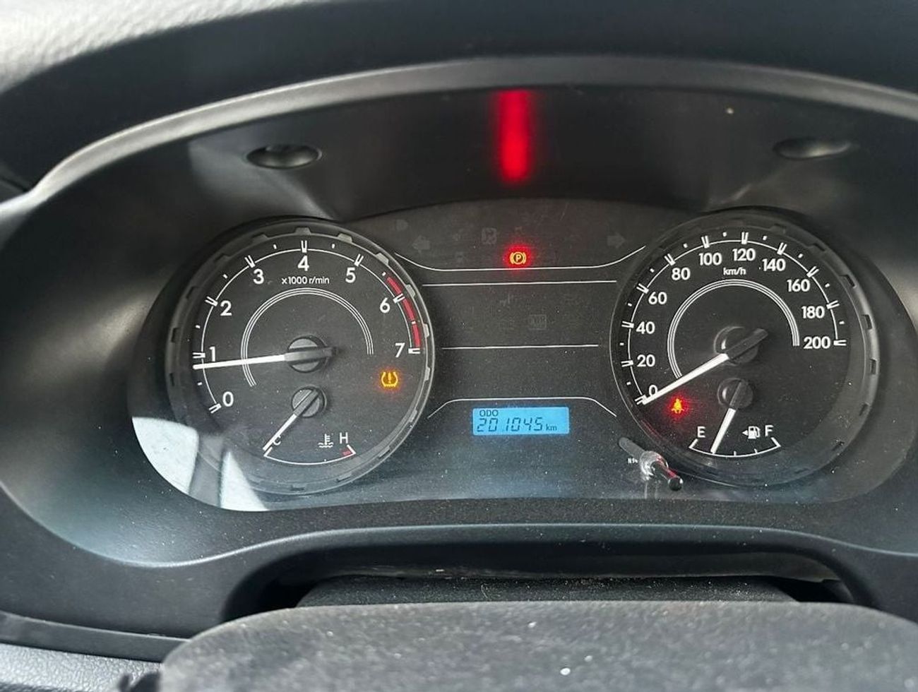 Toyota Hilux GLX 2 2.7L RWD