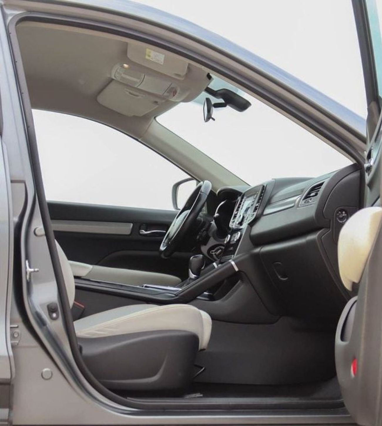 رينو كوليوس SE 2.5L Renault Koleos 2.5L 2022 GCC accident-free in excellent condition 1025 P.M