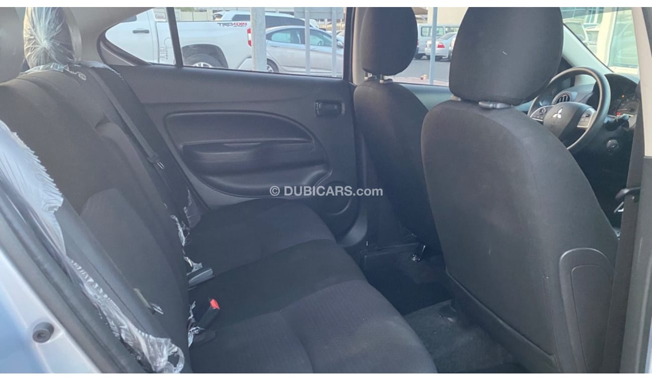 ميتسوبيشي ميراج GLX بريميوم