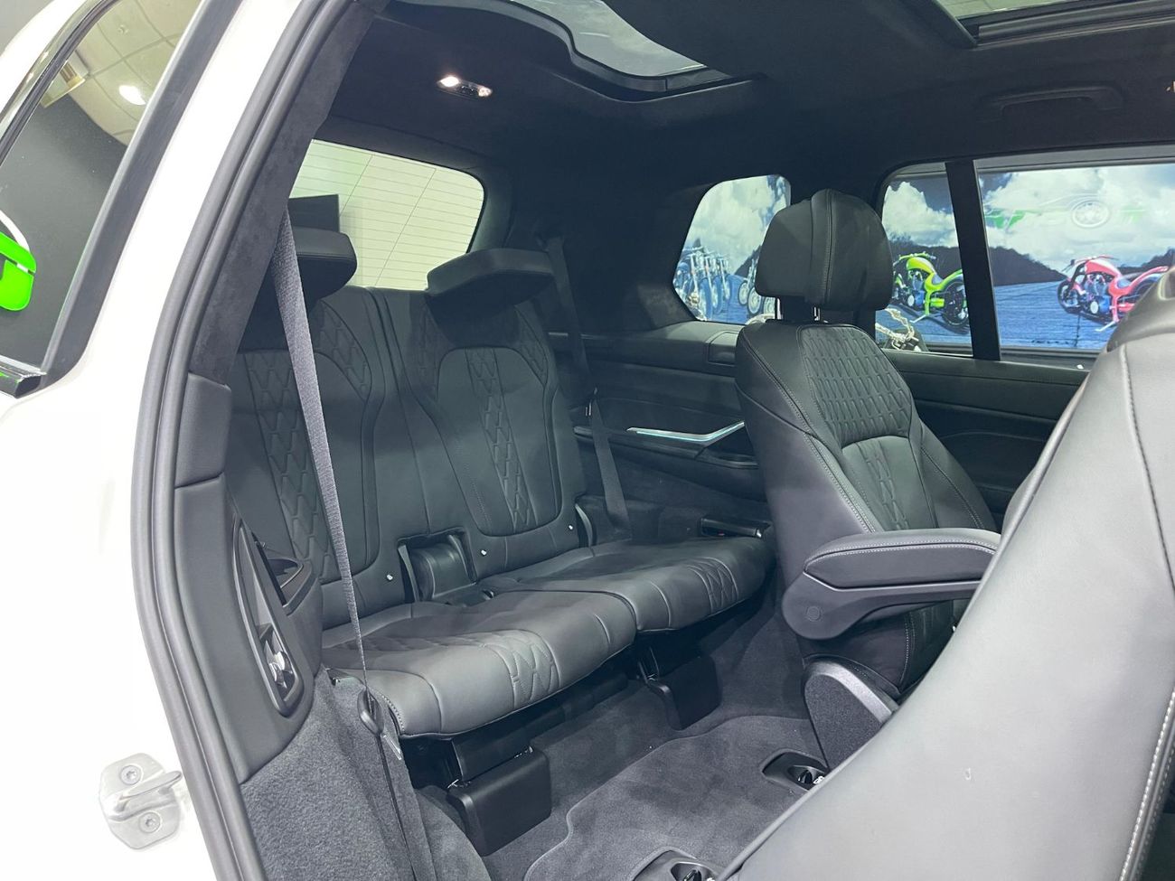 BMW X7 40i M Sport Pure 3.0L (340 HP)