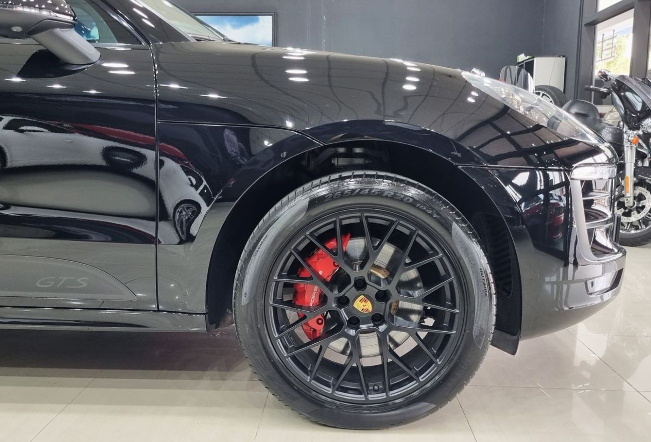 Porsche Macan PORSCHE MACAN GTS 2018 GCC ONLY 31K KM STILL UNDER PORSCHE WARRANTY