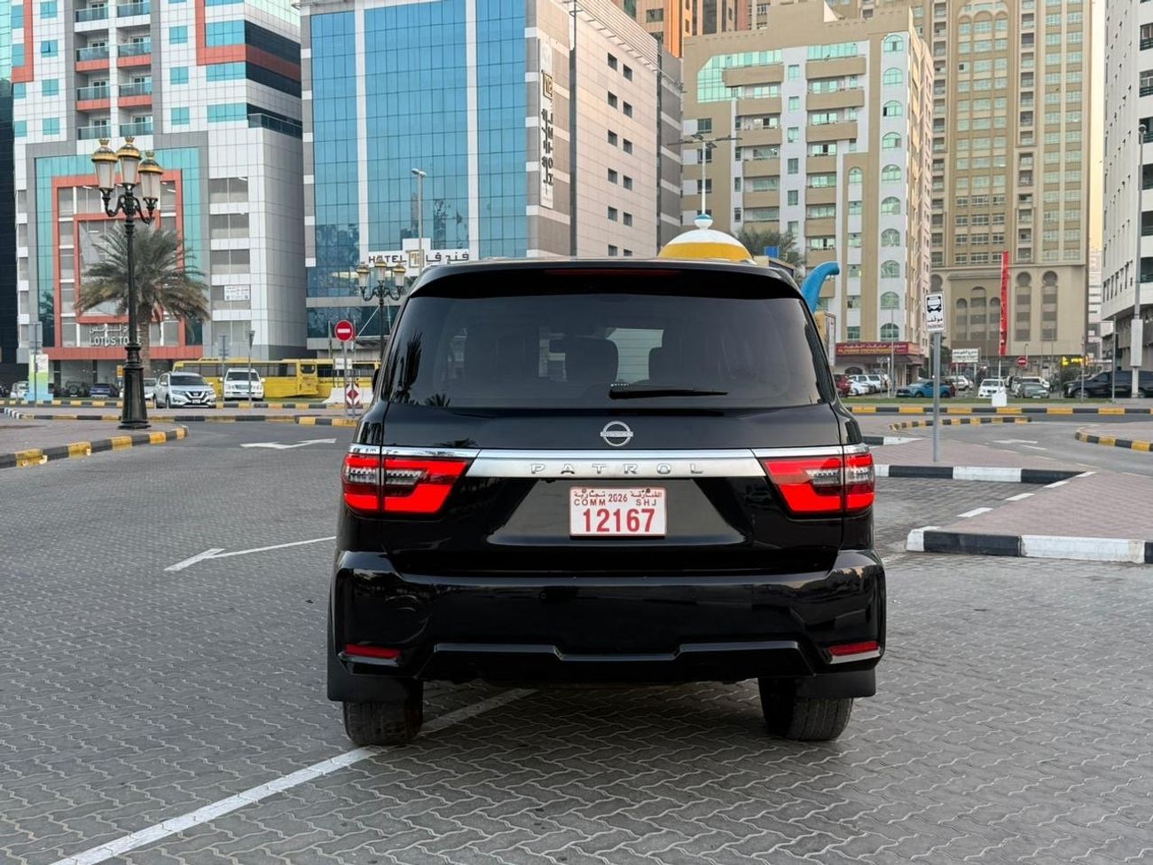 نيسان باترول سوبر سفاري Y62 Ti-L Right Hand Drive