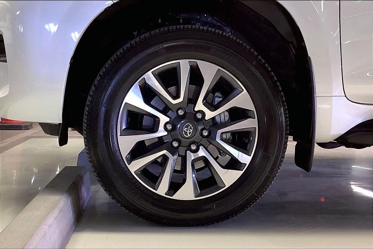 تويوتا برادو GXR | شامل الضمان | 0 ﺪﻔﻋﺓ ﺃﻮﻟﻯ