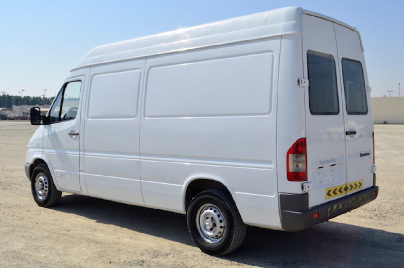 Mercedes-Benz Sprinter DELIVERY VAN GCC SPECS
