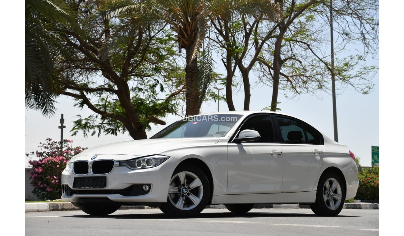 BMW 320i I 2012 - 4 CYLINDER - TWIN TURBO - GOOD CONDITION