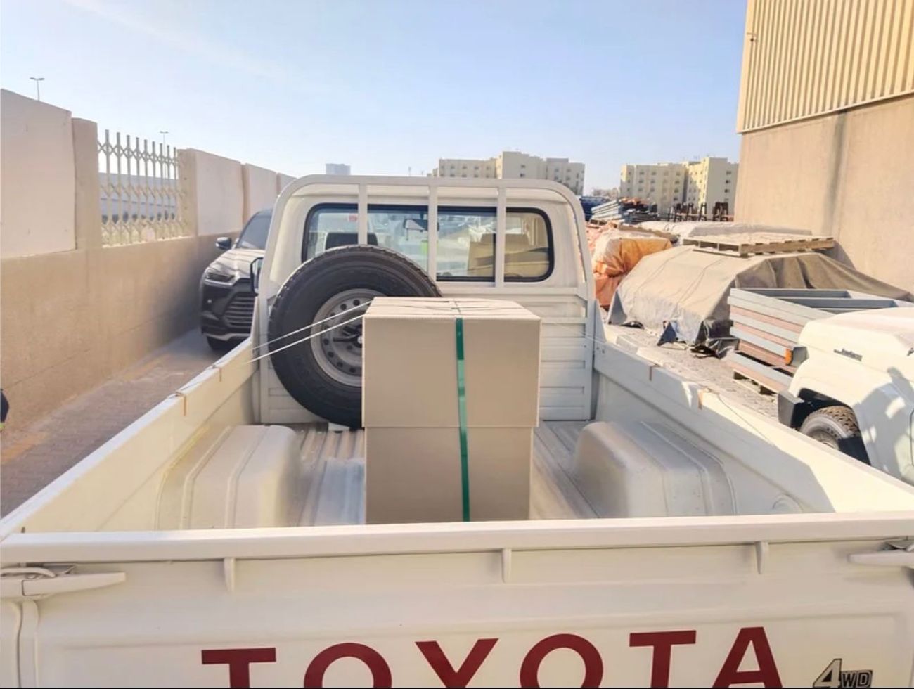 تويوتا لاند كروزر بيك آب SC 4.0L LAND CRUISER LC79 SC 4.2L DIESEL 2025