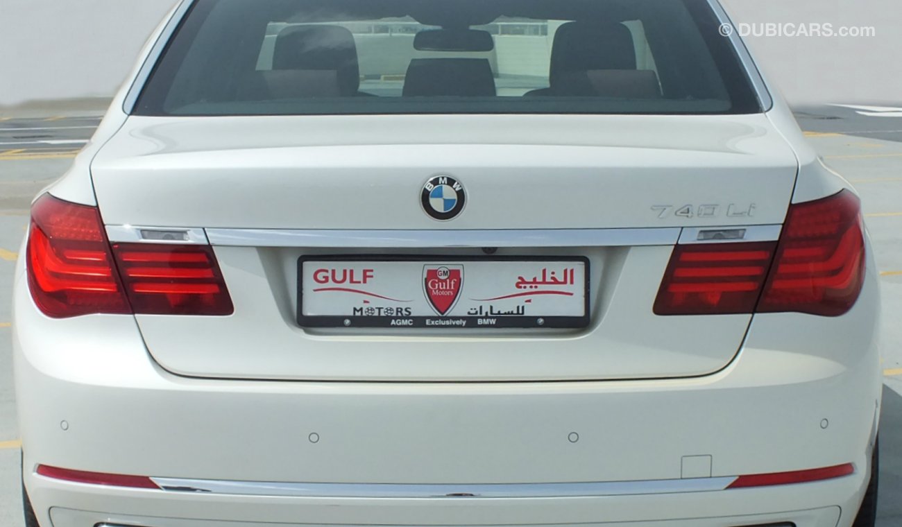 بي أم دبليو 740 Li