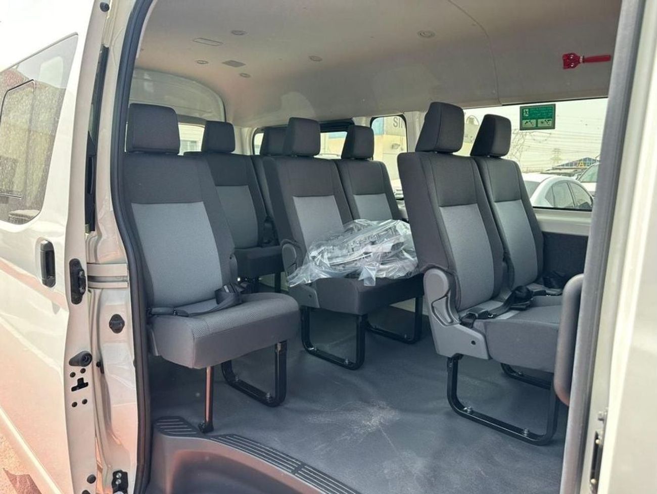 Toyota Hiace TOYOTA HIACE  3.5L PETROL AUTOMATIC,13SEATS,HIGH/ROOF 2026