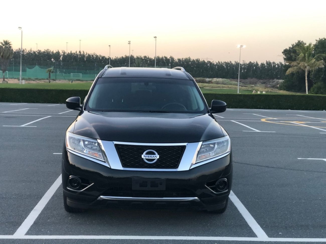 Nissan Pathfinder MODEL 2016 CAR PERFECT CONDITION INSIDE AND OUTSIDE NO ANY MECHANICAL ISSUES FULL