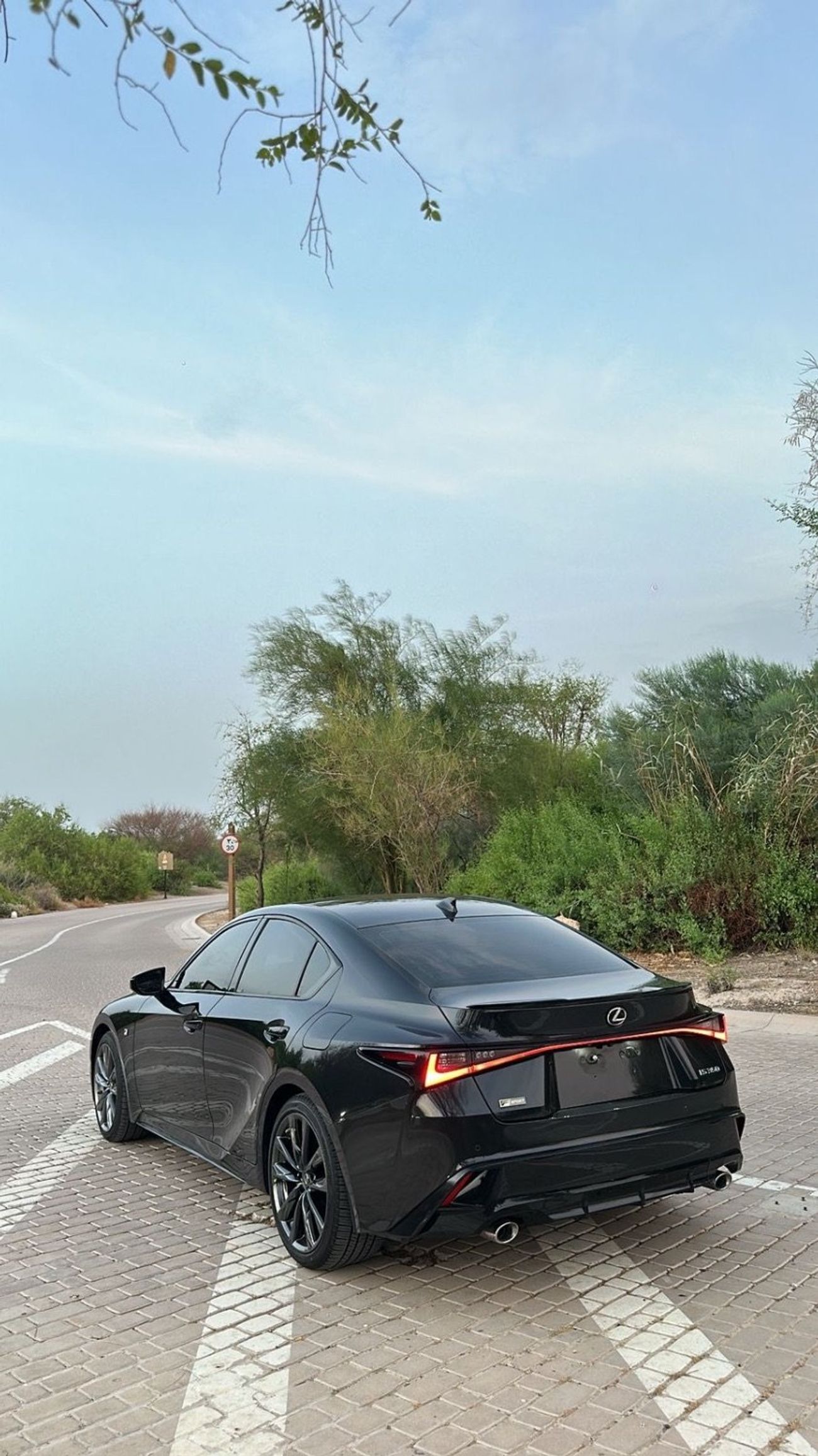 لكزس IS 350 F Sport 3.5L (312 HP)