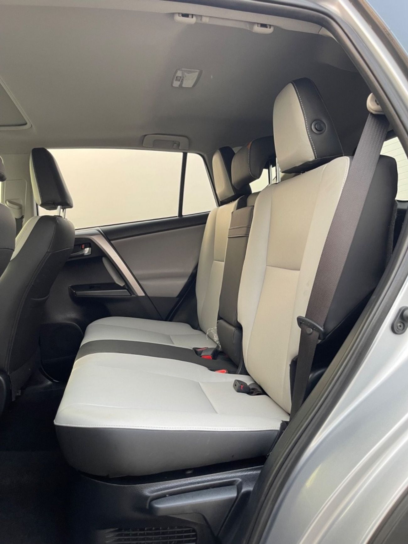 Toyota RAV4 VXR 2017 TOYOTA RAV4 XLE HYBRID IMPORTED FROM USA