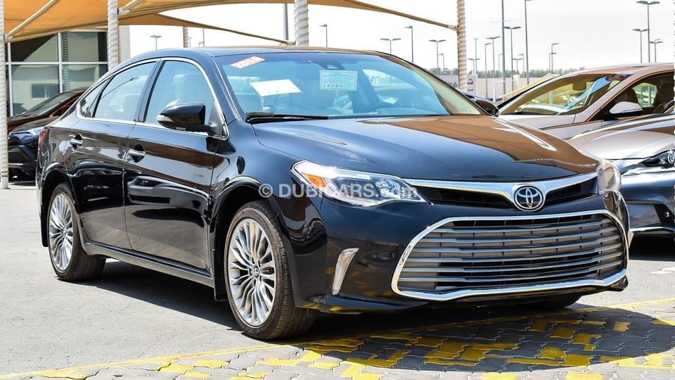 Used Toyota Avalon Limited 2016 for sale in Sharjah 231981