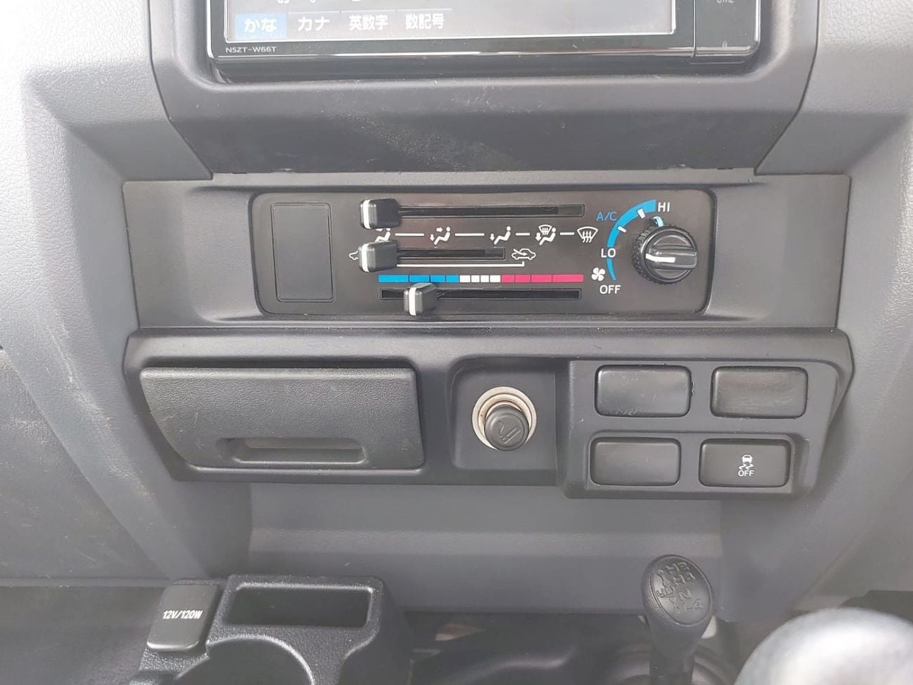 تويوتا لاند كروزر بيك آب TOYOTA LAND CRUISER PICK UP RIGHT HAND DRIVE(PM10017)