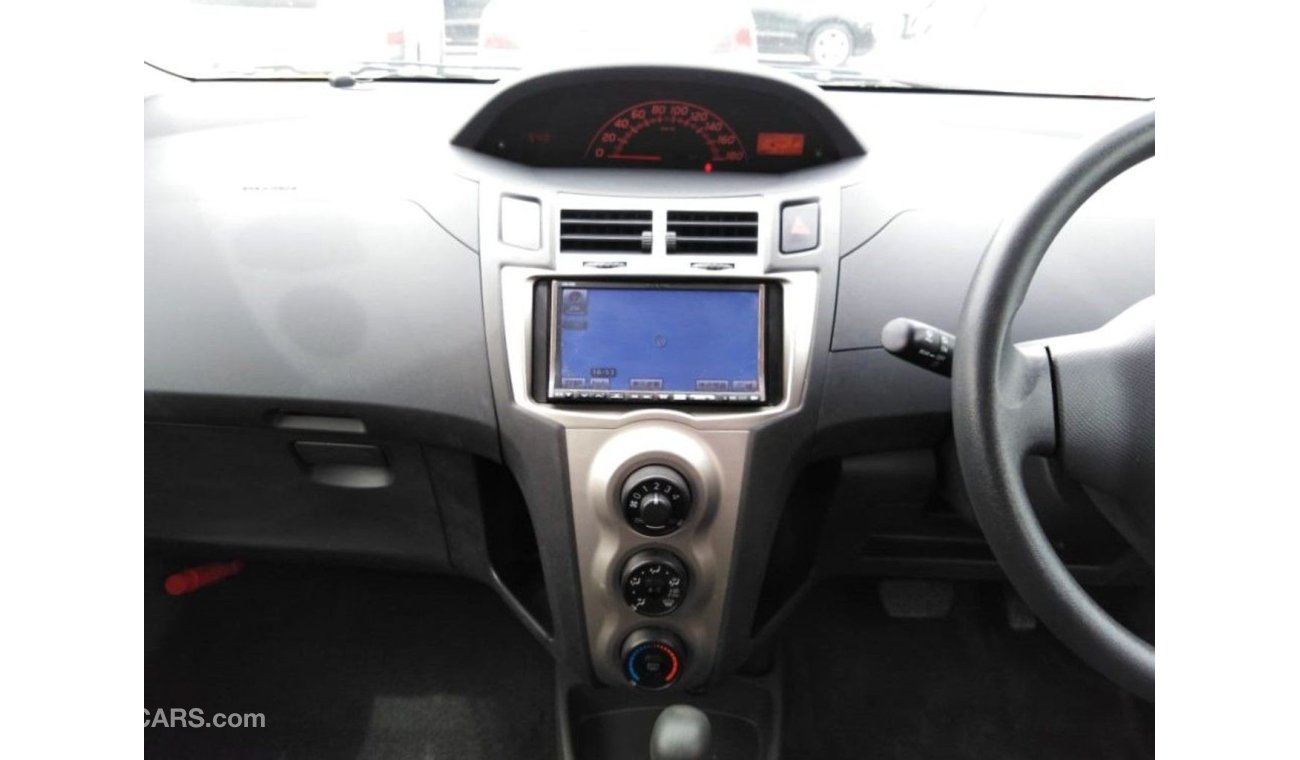تويوتا فيتز Toyota Vitz RIGHT HAND DRIVE (Stock no PM 518 )