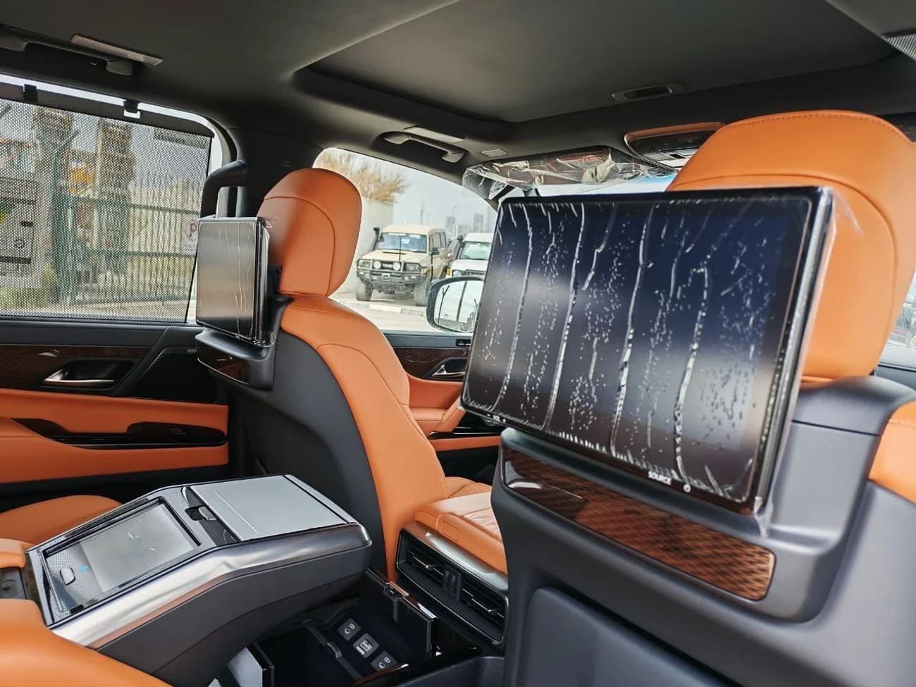 لكزس LX 700h 2026 Lexus LX 700h VIP HEV (4-Seater) 3.5L V6 Twin-Turbo Hybrid