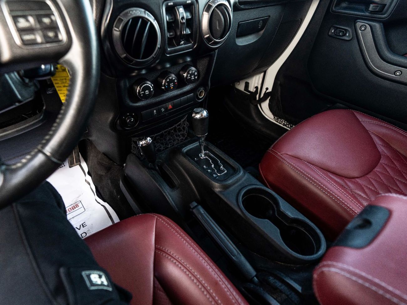 جيب رانجلر Unlimited Sport 3.6L A/T