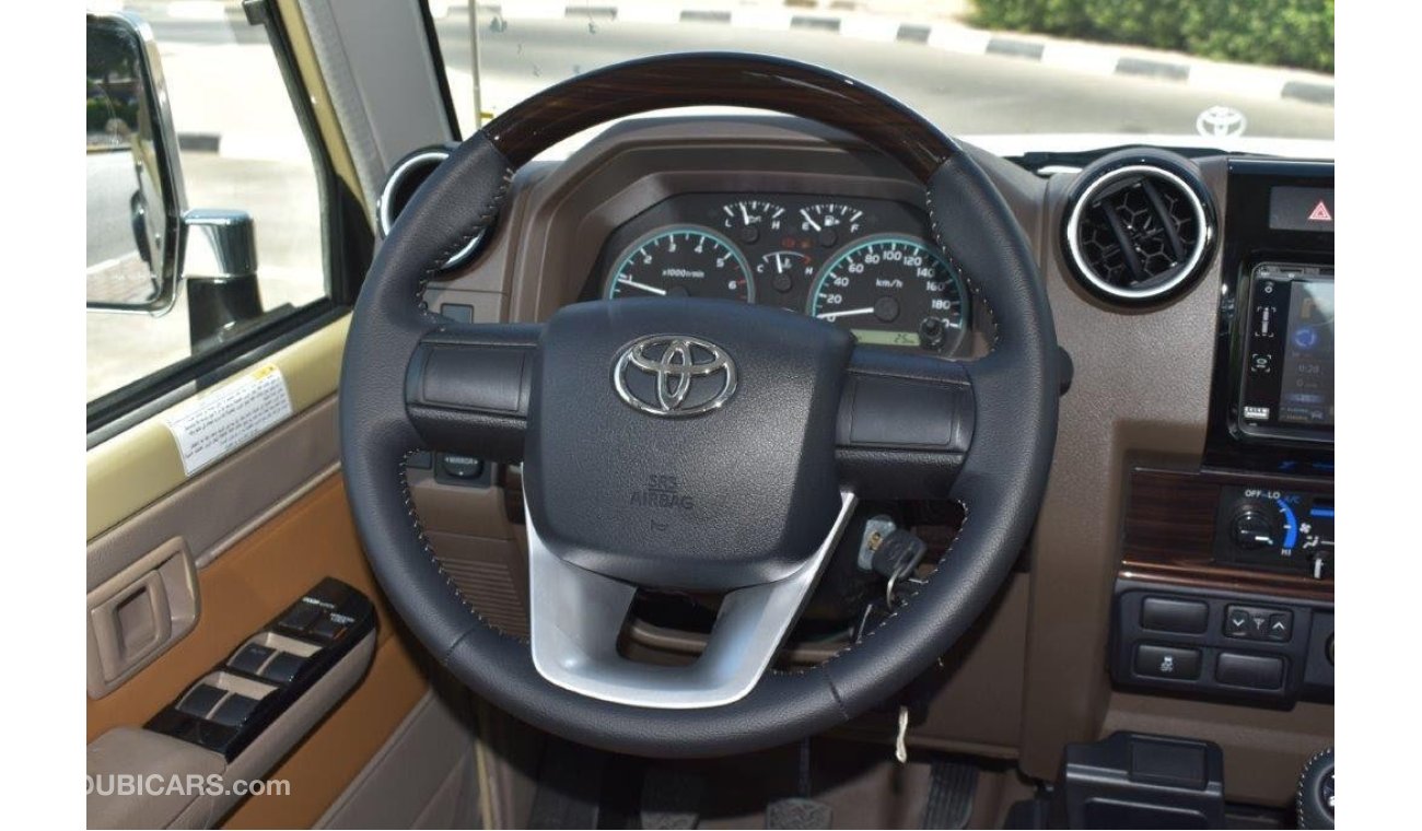 Toyota Land Cruiser Pick Up TOYOTA LAND CRUISER DC PICKUP 4.0L PTR