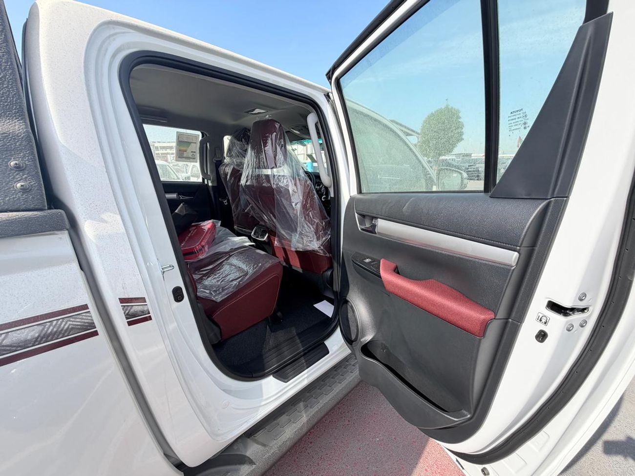 تويوتا هيلوكس GLX 2.7L Double Cab Utility 4WD M/T