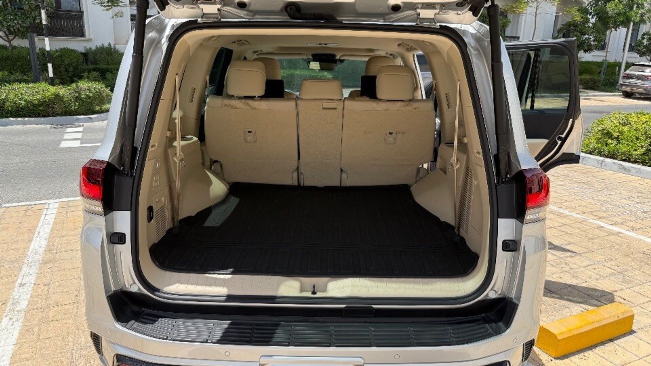 Toyota Land Cruiser VXR 3.5L