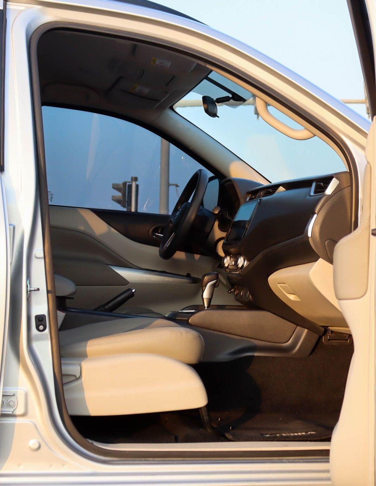 نيسان إكستيرا SE 2.5L RWD Nissan x-terra 2.5L 2022 GCC accident free in excellent condition 1538 P.M