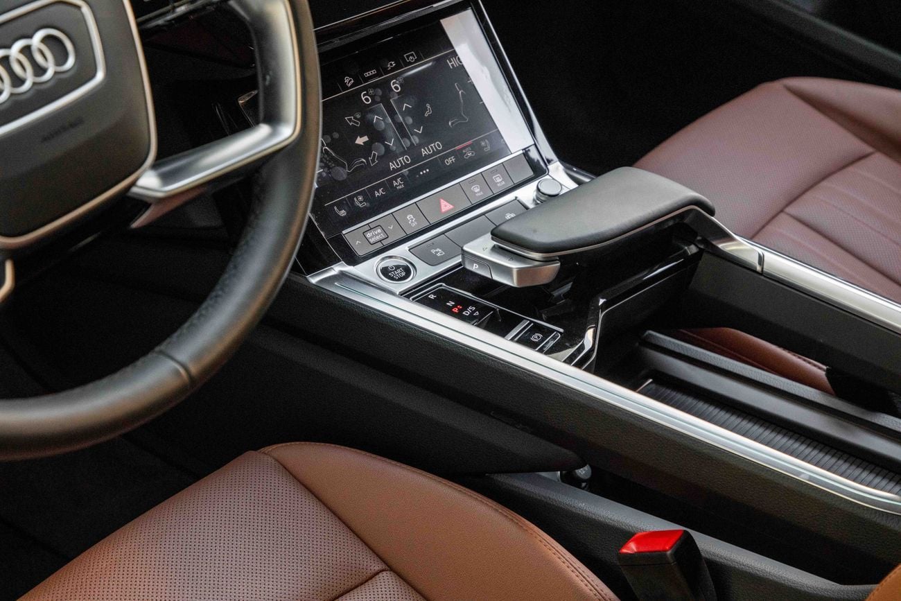 Audi etron E-Tron 55 Quattro - Black Edition | 3,036 P.M | 0% Downpayment | Agency Warranty!