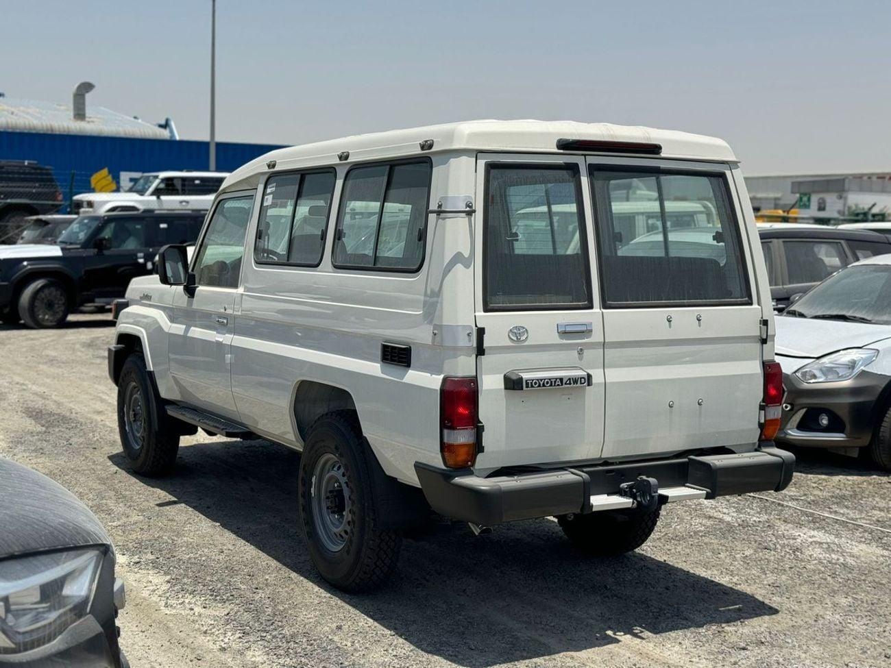 تويوتا لاند كروزر Toyota LandCruiser 78 Hardtop 2.8L Turbo Diesel Auto