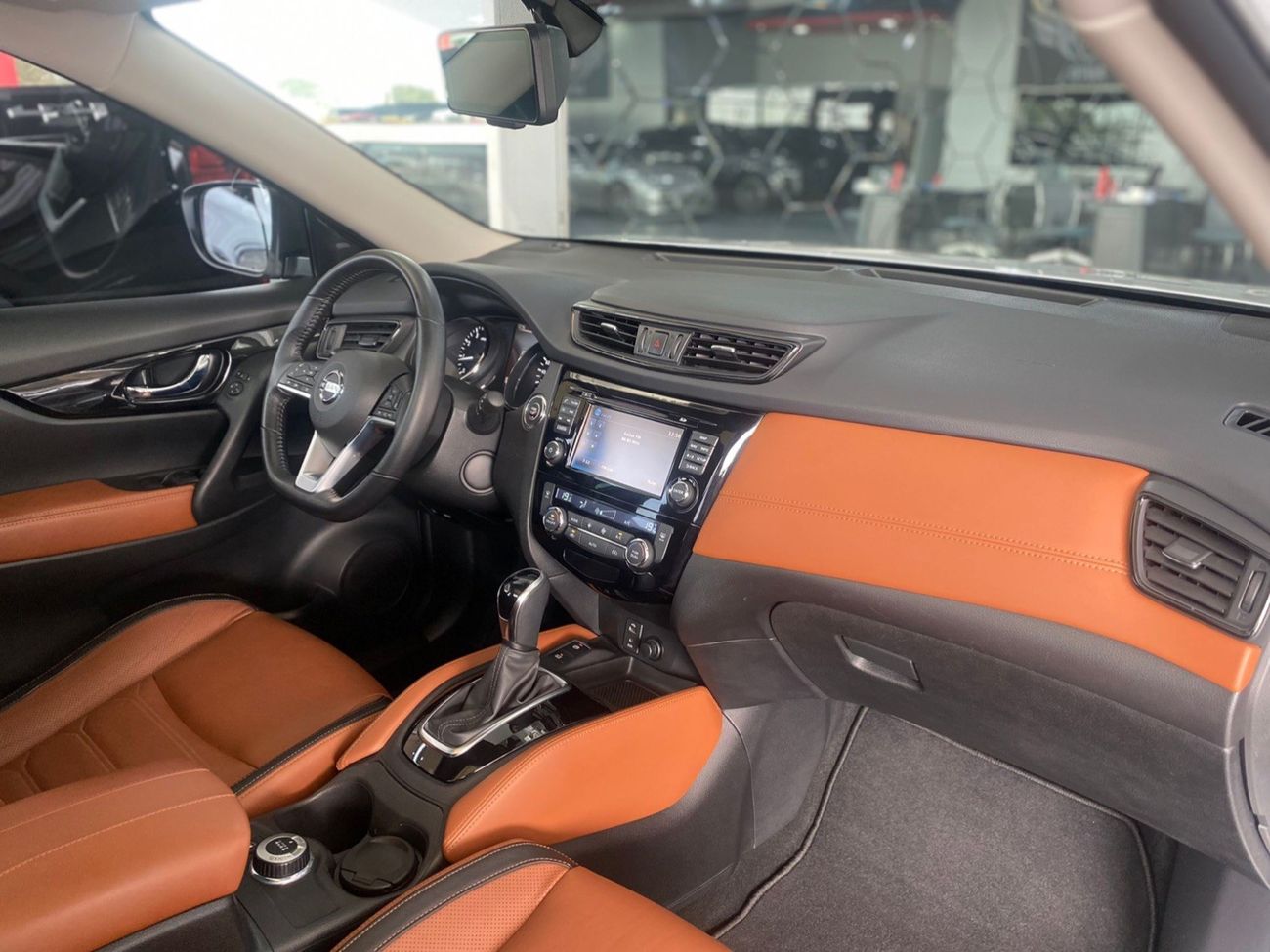 Used Nissan XTrail SL 2018 for sale in Dubai 495120