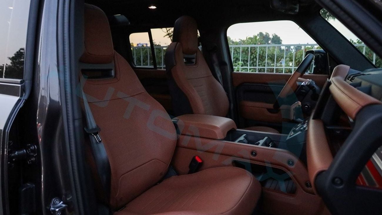 لاند روفر ديفندر Defender 110 Octa 4.4TT V8 AWD 2025 0Km With 5 Years Or 200,000 Km Warranty