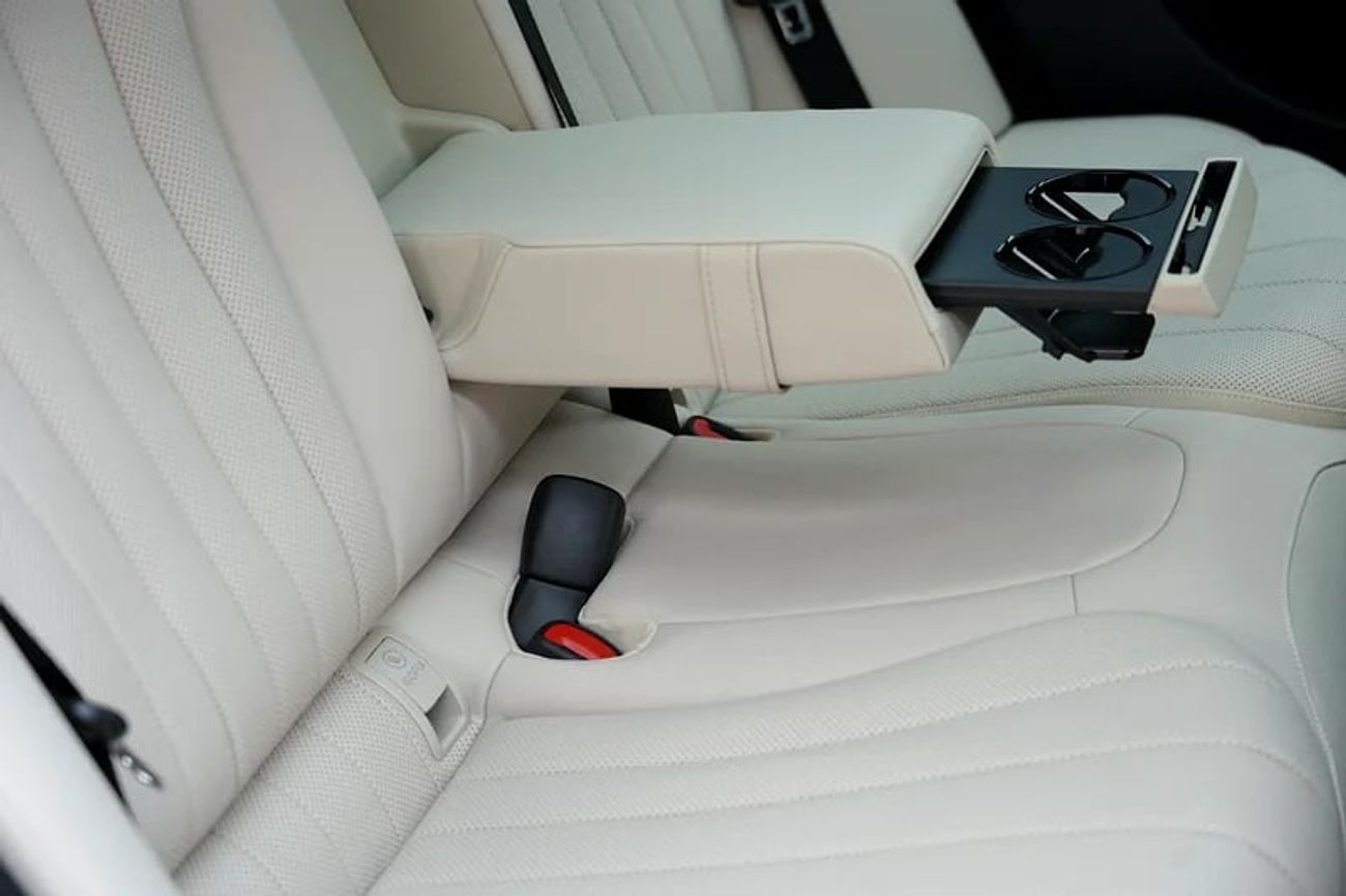 مرسيدس بنز E 200 كوبيه Best | E 200 | GCC 0km | Agency Warranty | AMG Sports Package